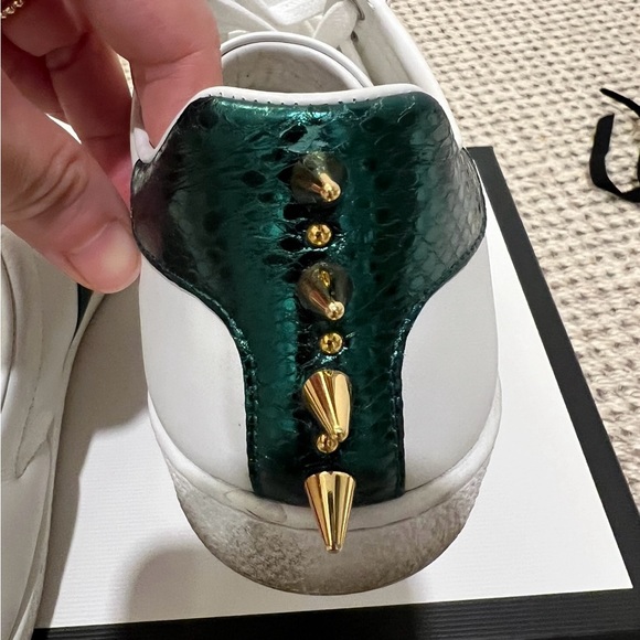 Women's Gucci White Ace Pearl And Stud-Detail Leather Sneakers Size 37.5 - Picture 3 of 12